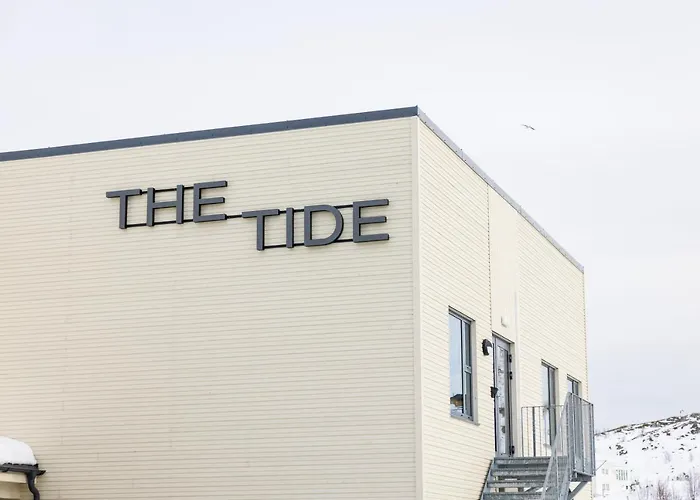 The Tide - Sørvågen